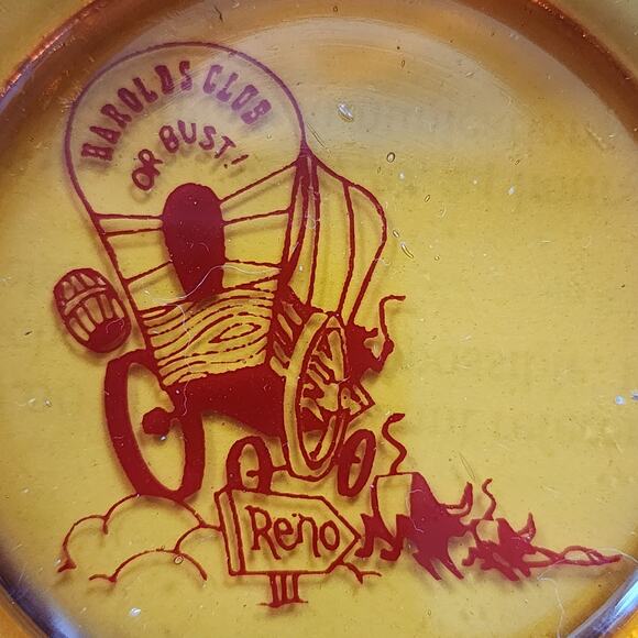HAROLD'S CLUB Or Bust! Reno Advert Round Ruffled Pedestal Amber Glass Ashtray - Picture 7 of 7
